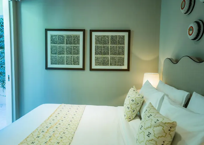 Anam Khaya - 3br Pool In Prime Seminyak, Walk To Villa *
