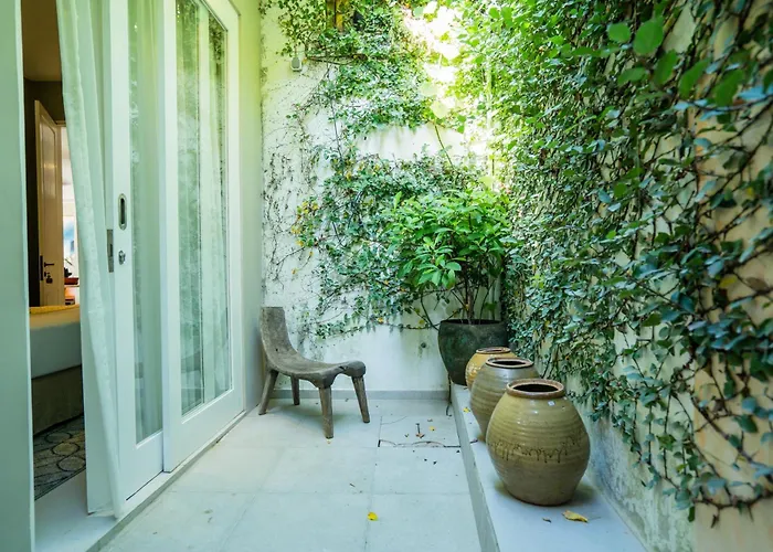 Anam Khaya - 3br Pool In Prime Seminyak, Walk To Villa