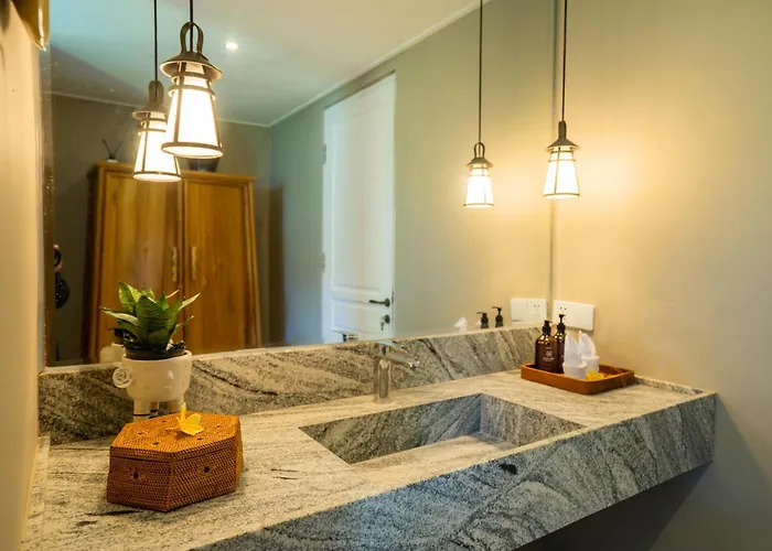 Villa Anam Khaya - 3br Pool In Prime Seminyak, Walk To Seminyak (Bali)