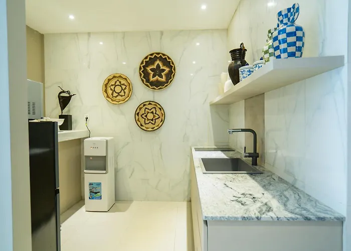 Anam Khaya - 3br Pool In Prime Seminyak, Walk To Villa