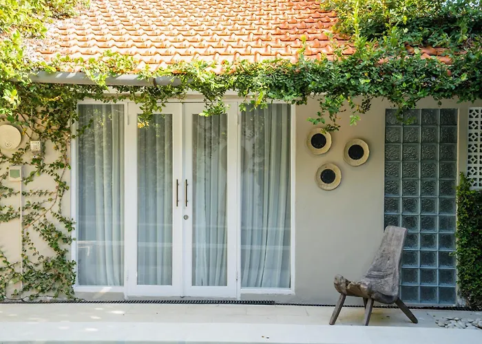 Anam Khaya - 3br Pool In Prime Seminyak, Walk To Villa