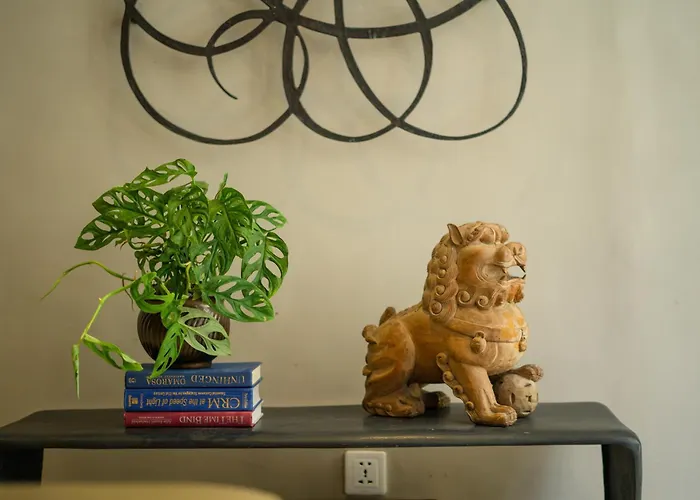 Anam Khaya - 3br Pool In Prime Seminyak, Walk To Villa *
