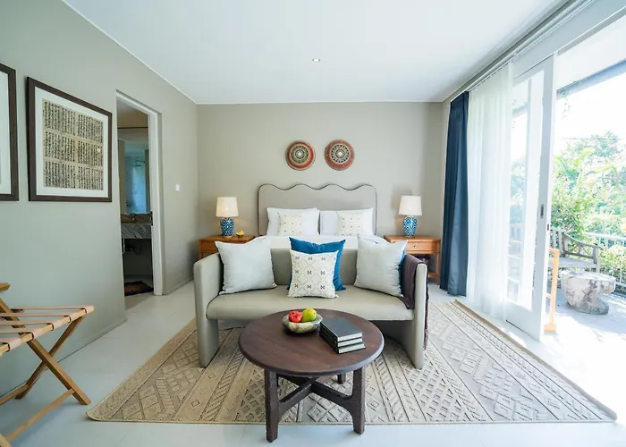 Anam Khaya - 3br Pool In Prime Seminyak, Walk To